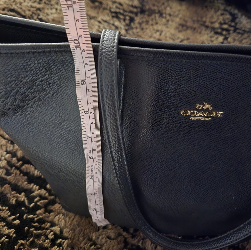Tote from Coach - Picture 14 of 15